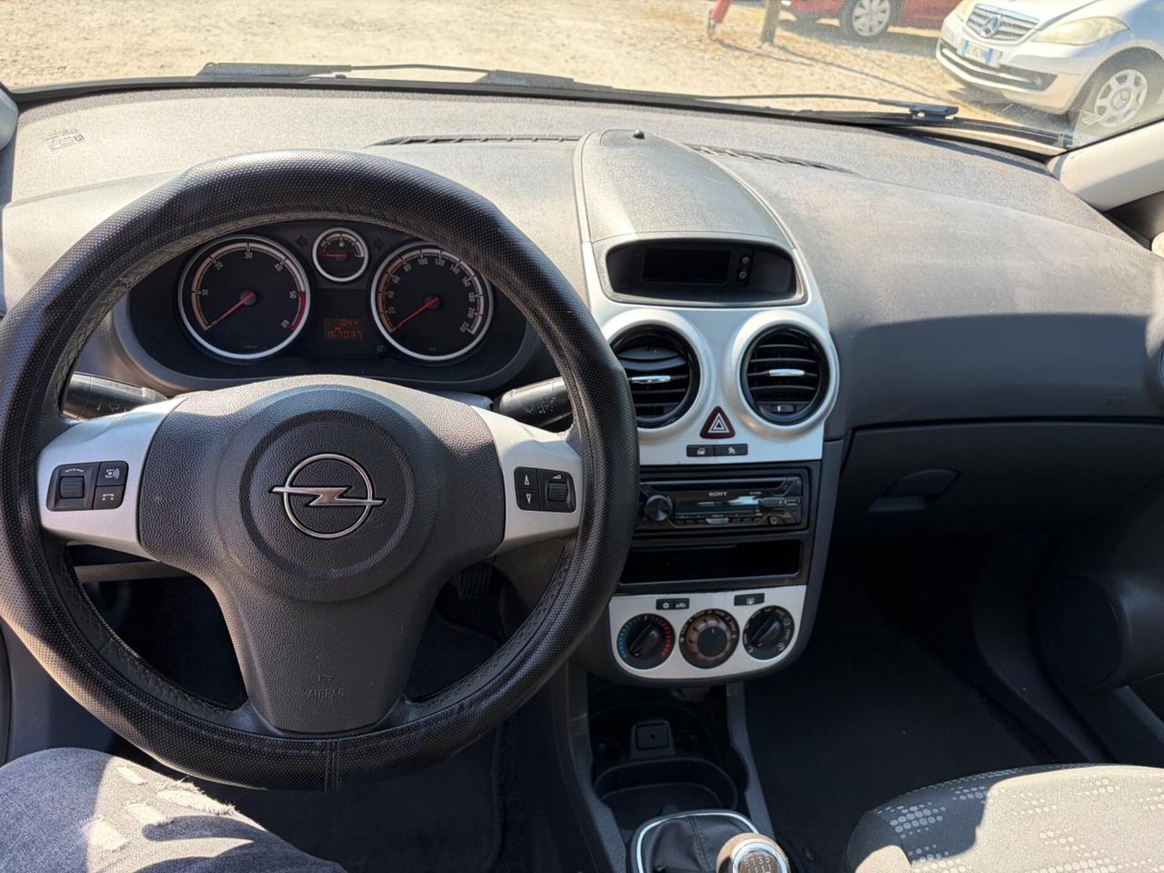 Opel Corsa 1.3 diesel 2011
