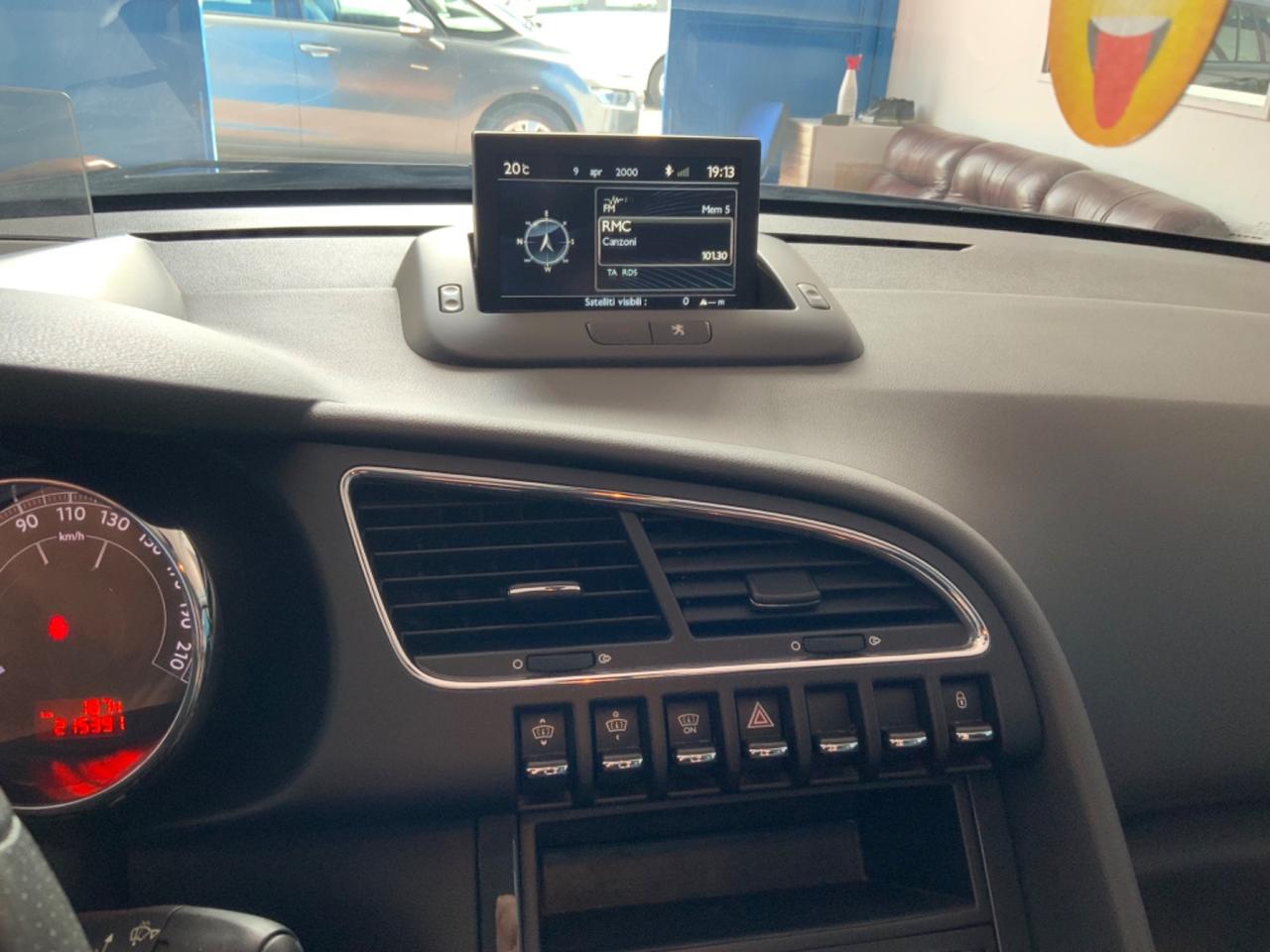 Peugeot 3008 HYbrid4