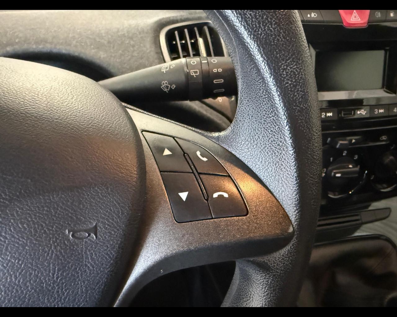 LANCIA Ypsilon 3ª serie - Ypsilon 1.2 69 CV 5 porte GPL Ecochic Elefantino Blu