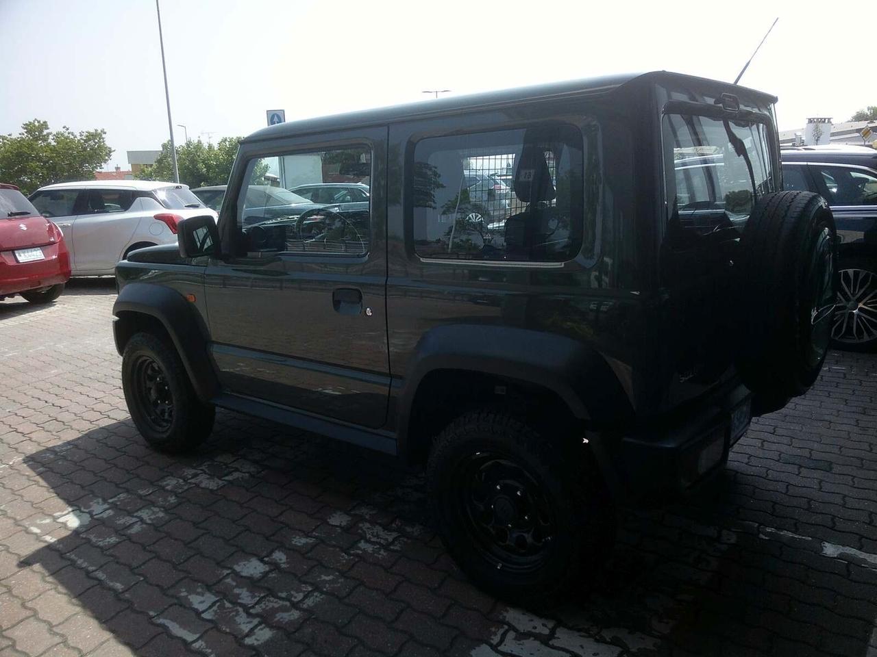 Suzuki Jimny 1.5 5MT PRO (N1)