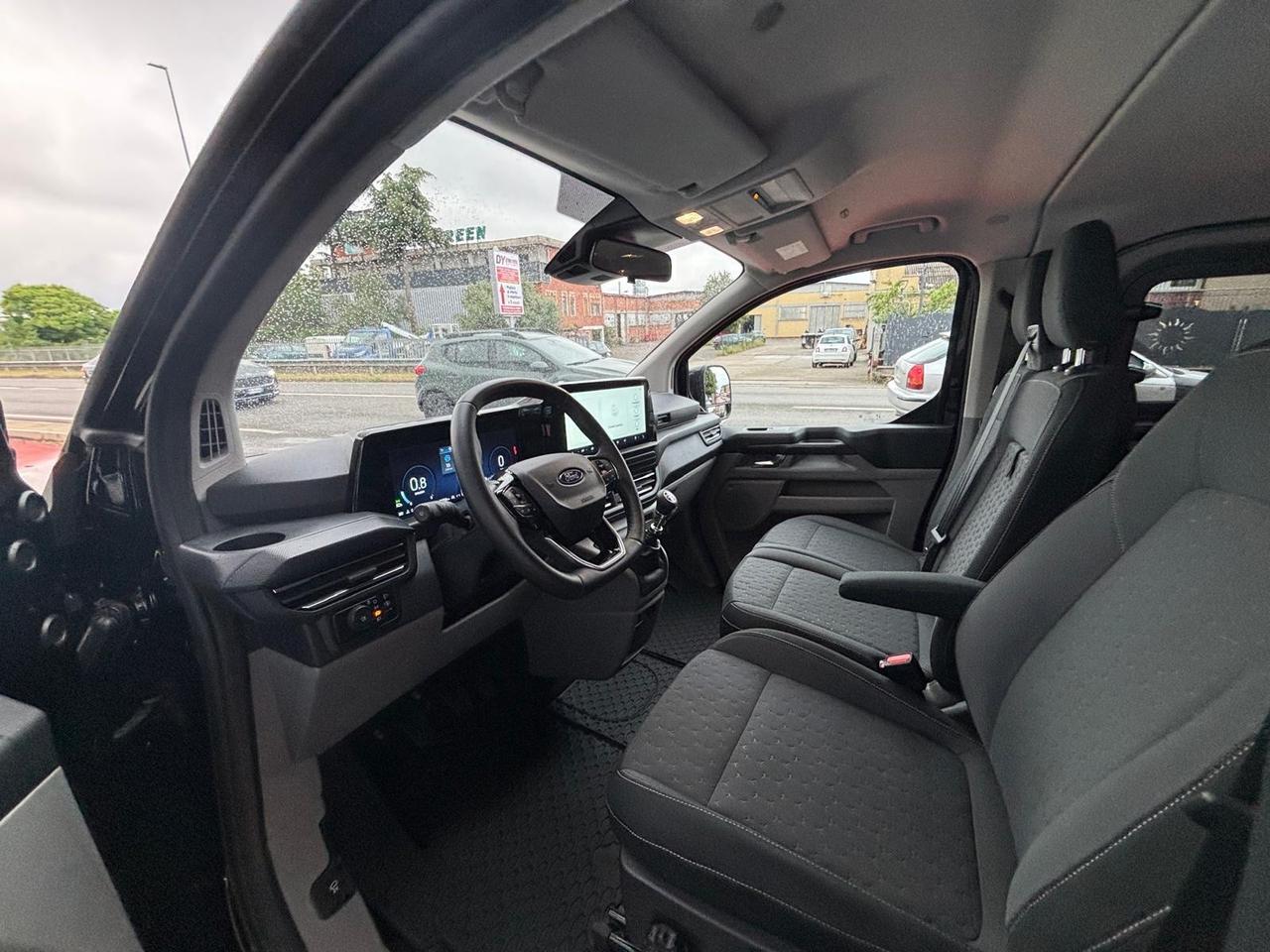 Ford Transit custom 2.0 TDCI eco blue 150 CV titanium 9 posti