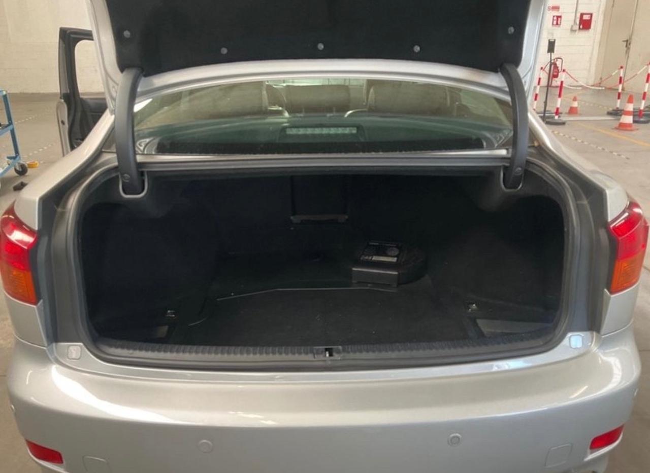 Lexus IS 250 IS 250 2.5 V6 aut.