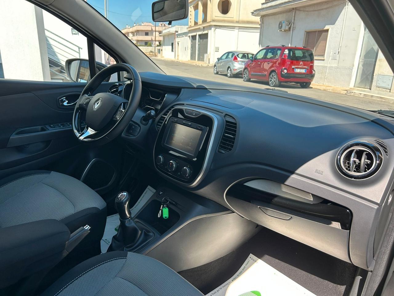 Renault Captur 0.9 TCe 90Cv NAVI Km104.000-2015