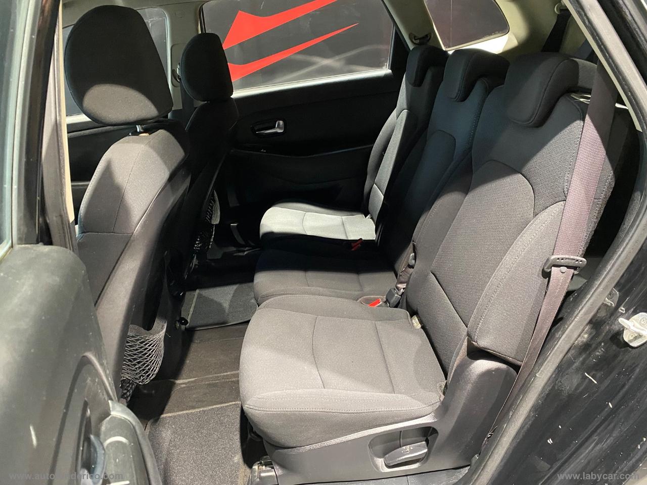 KIA Carens 1.7 DIESEL 7 POSTI