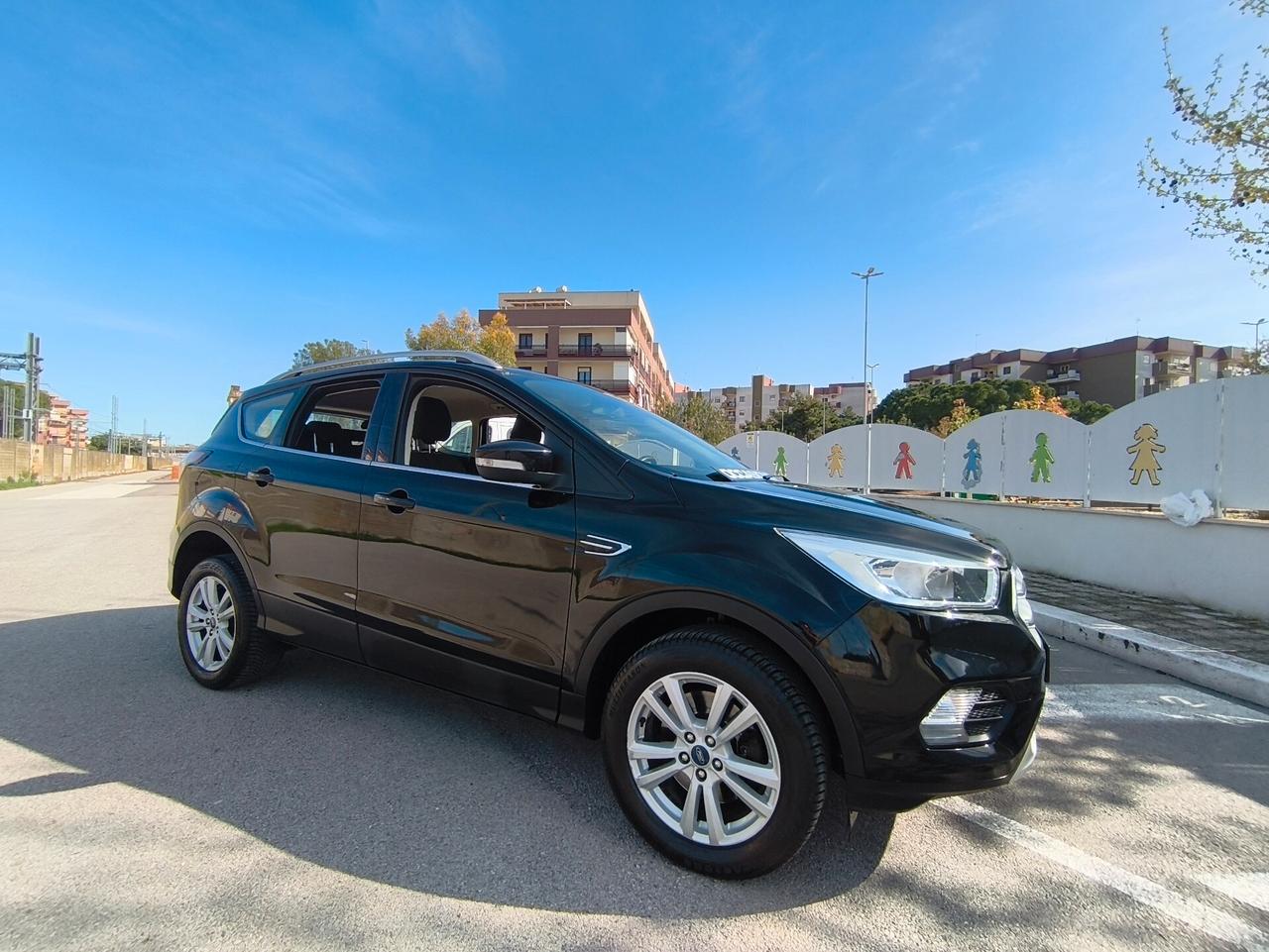Ford Kuga 1.5 TDCI 120 CV S&S 2WD Titanium