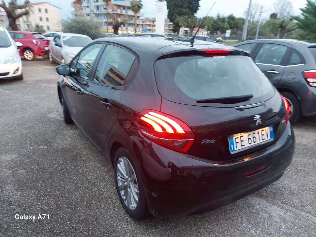 PEUGEOT 208 1,2 GPL 82 CV ALLURE 5P