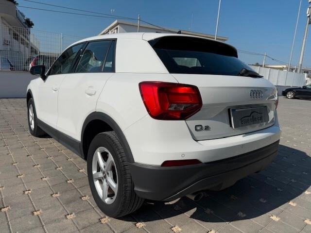 Audi Q2 30 TDI Business Design 2019