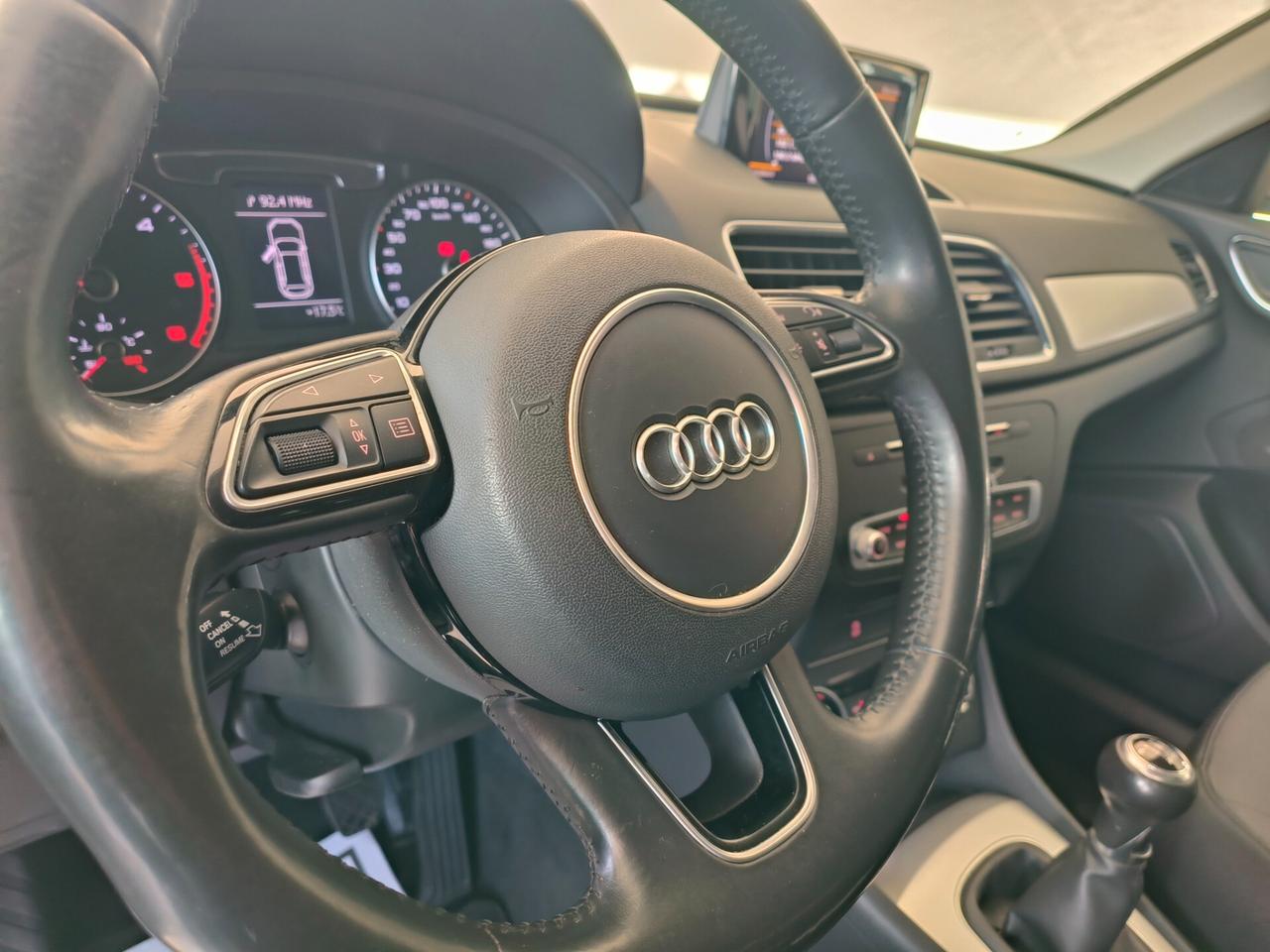 Audi Q3 35 TDI S tronic Business