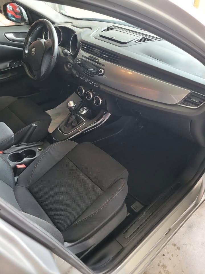 Alfa Romeo Giulietta 1.4 Turbo MultiAir Distinctive