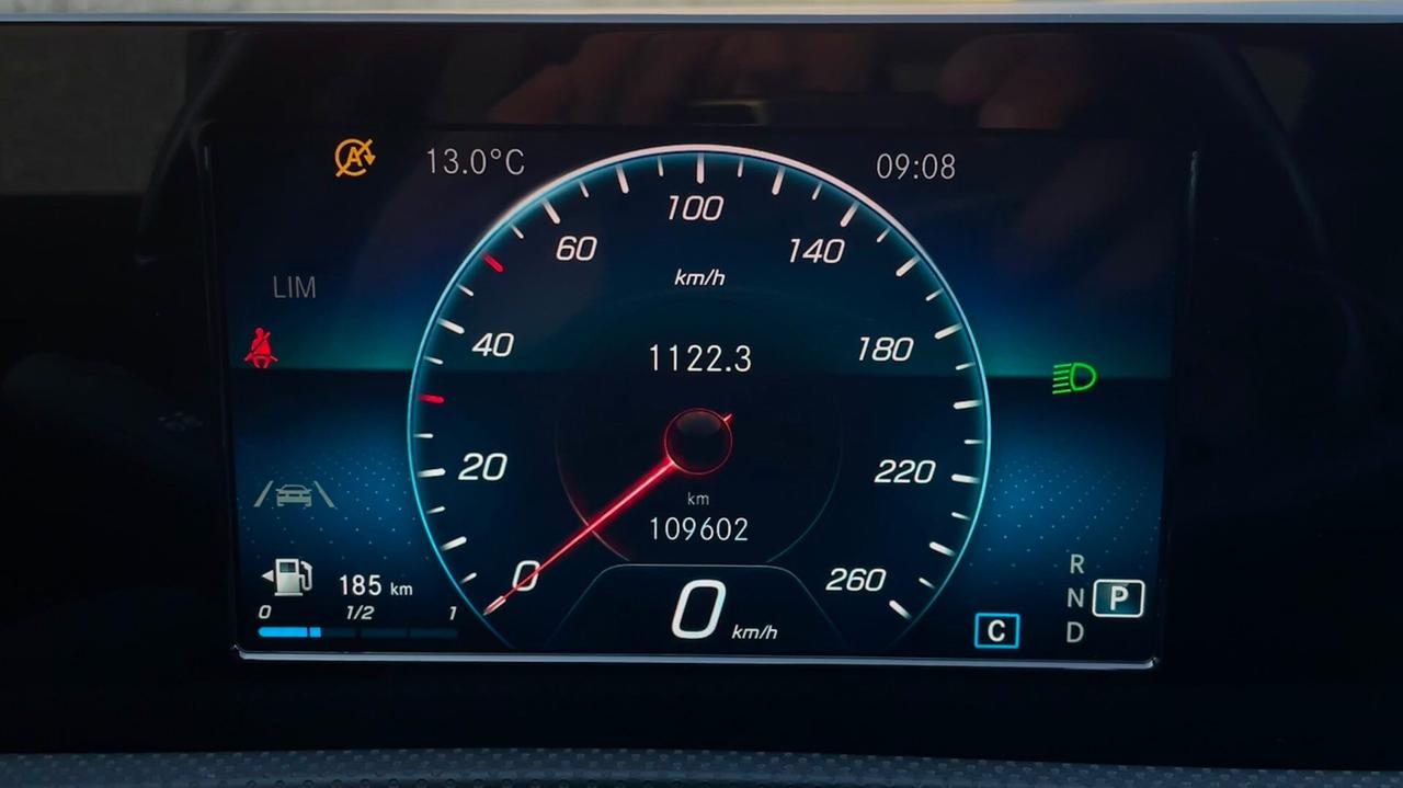 MERCEDES-BENZ CLASSE A180 2.0 PREMIUM 116CV - FULL LED, VIRTUAL COCKPIT, PELLE, NEOPATENTATI