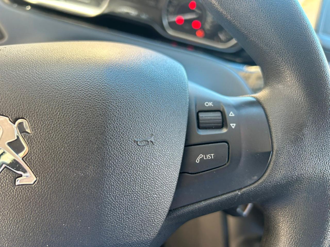 Peugeot 208 PureTech Turbo 110 EAT6 S&S 5 porte Allure