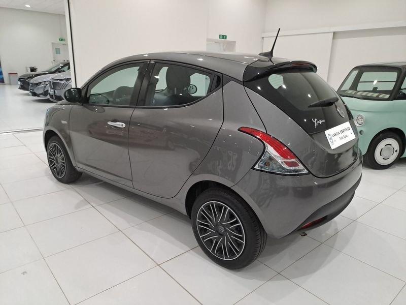 Lancia Ypsilon 1.0 FireFly 70cv Hybrid Oro