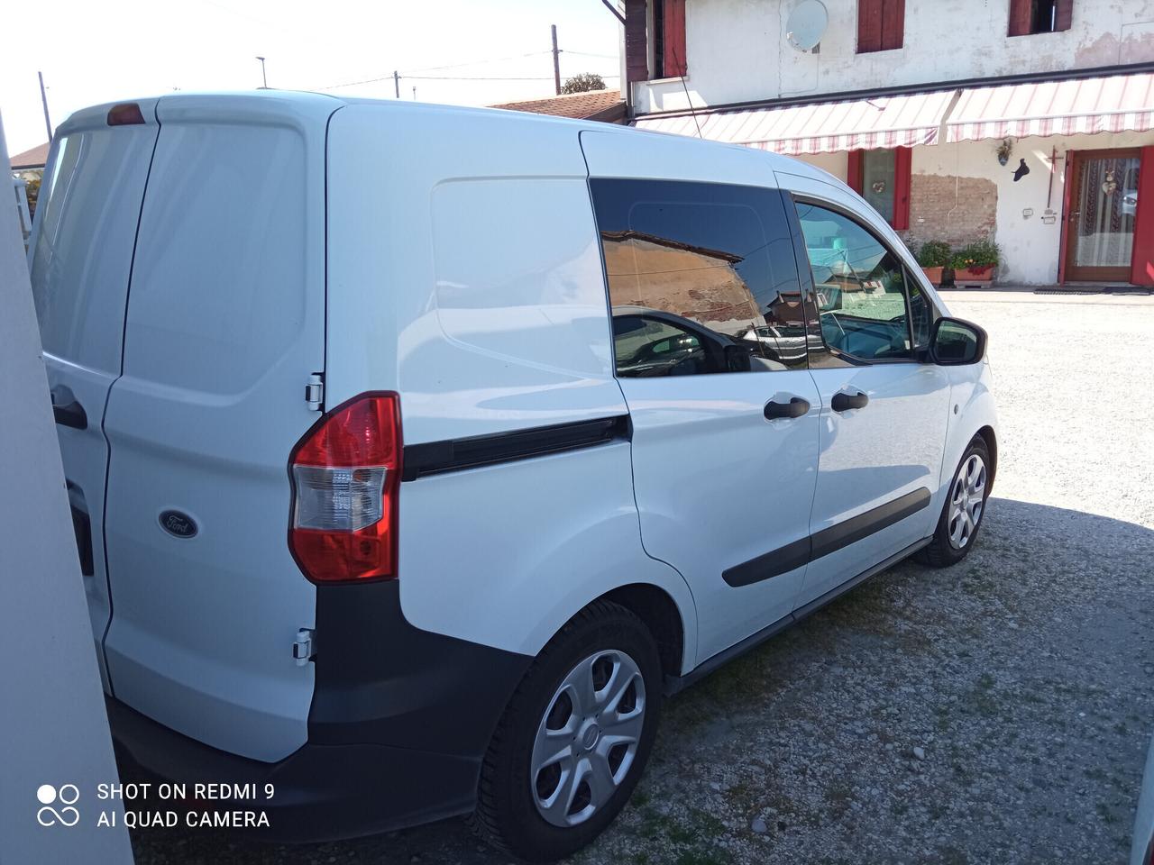 Ford Transit Courier 1.5 tdci 75cv 2022