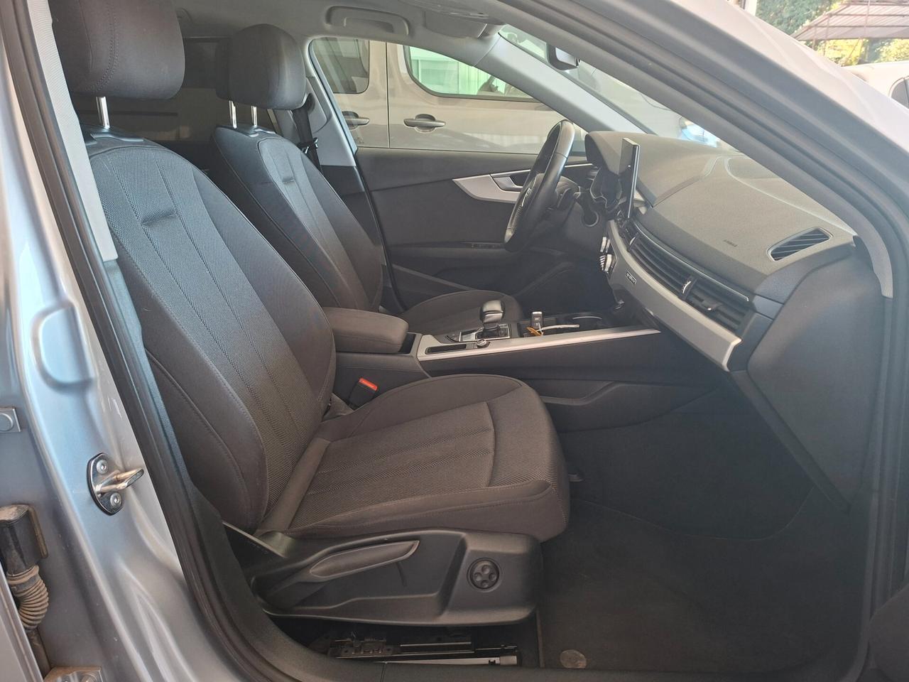 Audi A4 2.0 TDI EURO 6D / AUTOMATICO / 190CV / 4X4