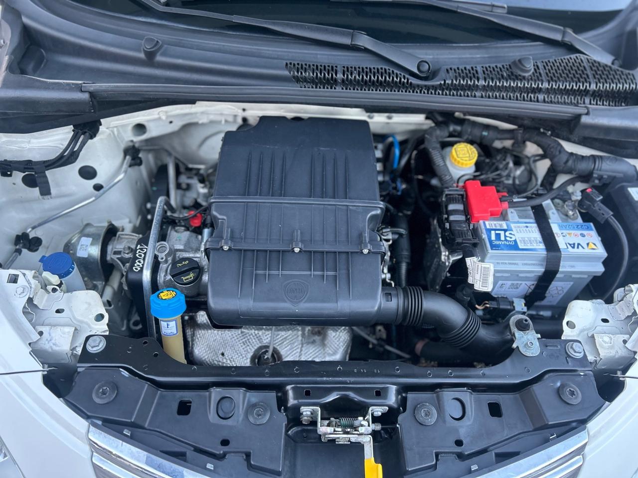 Lancia Ypsilon 1.2 69 CV 5 porte S&S Platinum