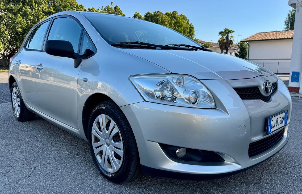 Toyota Auris 1.6 soli 120.000km