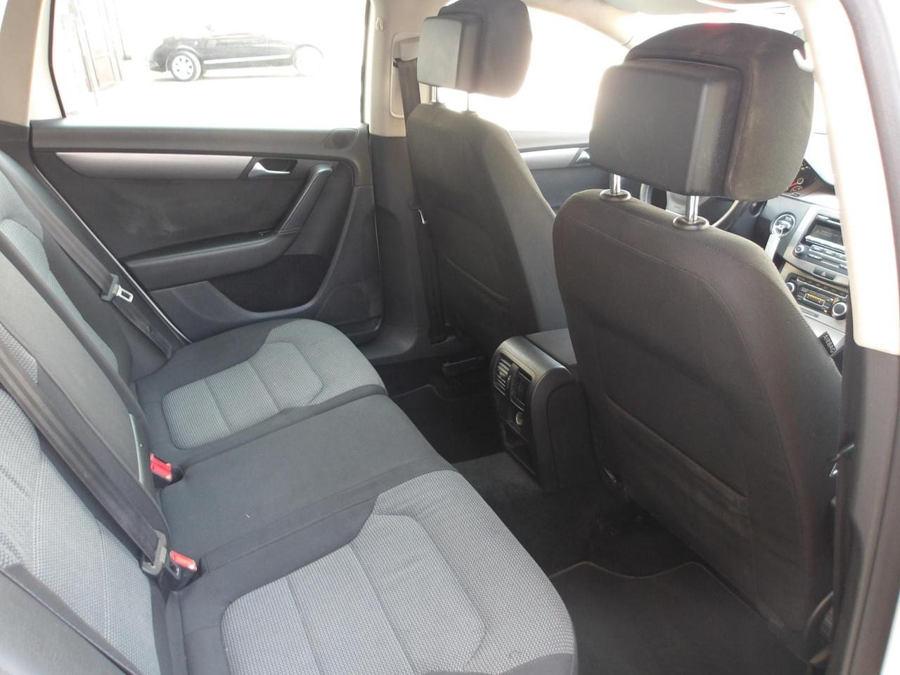 VOLKSWAGEN PASSAT VARIANT 2.0 tdi 140cv Comfortline