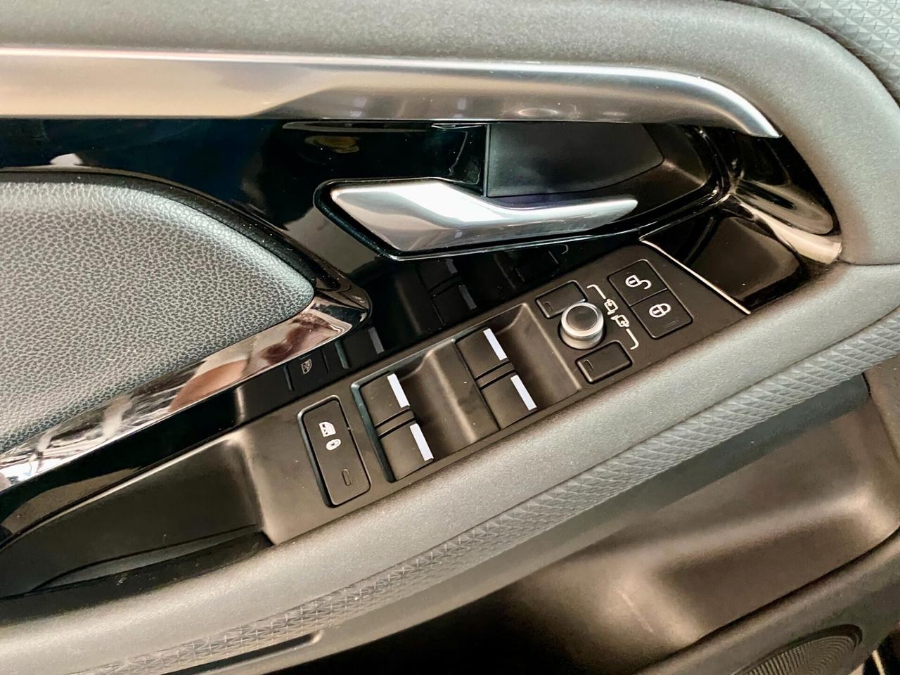 Land Rover Range Rover Evoque VAN AUTOCARRO 2.0d i4 mhev S awd 150cv auto IVA ESPOSTA