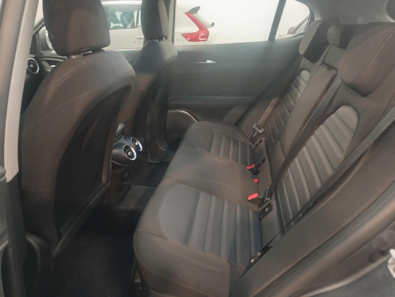 Alfa Romeo Stelvio 2.2 Turbodiesel 190 CV AT8 Q4 Executive