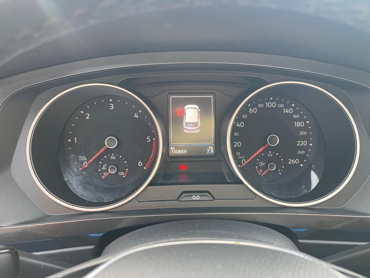 Volkswagen Tiguan 2.0 TDI SCR DSG Business BlueMotion Technology