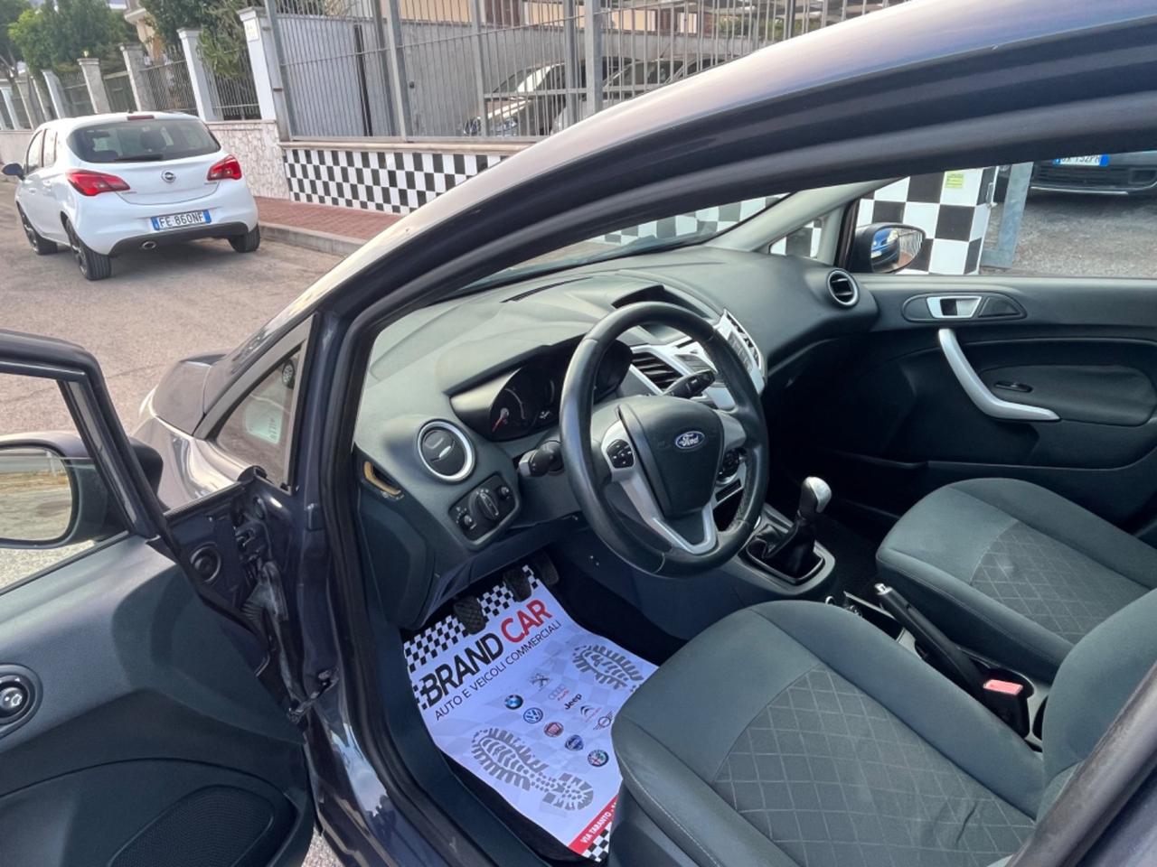 Ford Fiesta 1.4 5 porte Bz.- GPL Titanium 2012