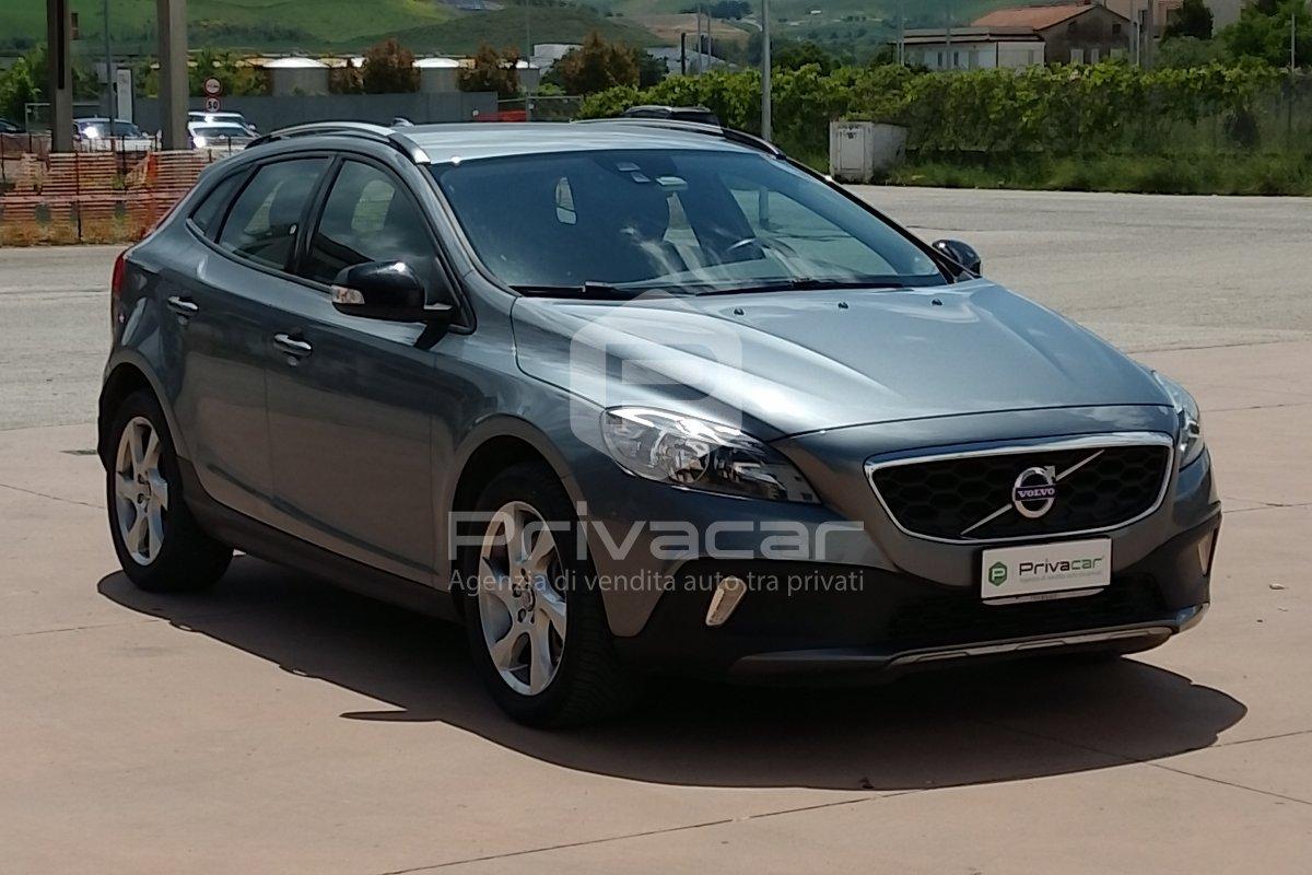VOLVO V40 Cross Country D2 Kinetic