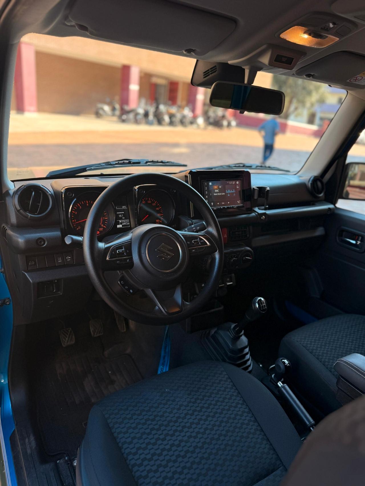 Suzuki Jimny 1.5 5MT PRO (N1)
