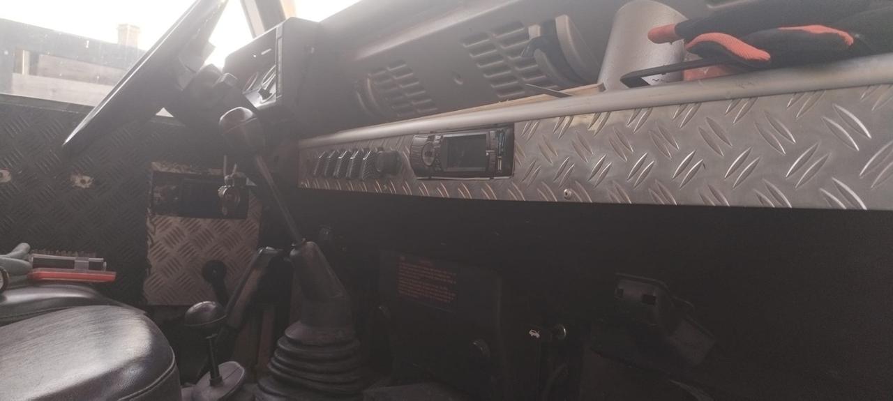 Land Rover Defender 90 diesel Hard-top