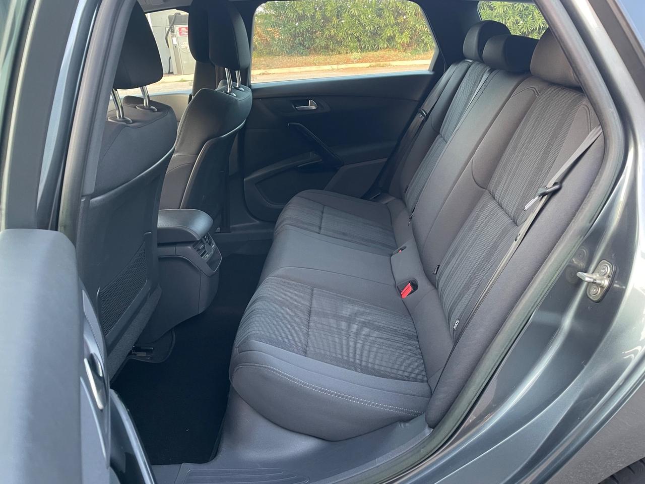 Peugeot 508 1.6 HDi 115CV SW