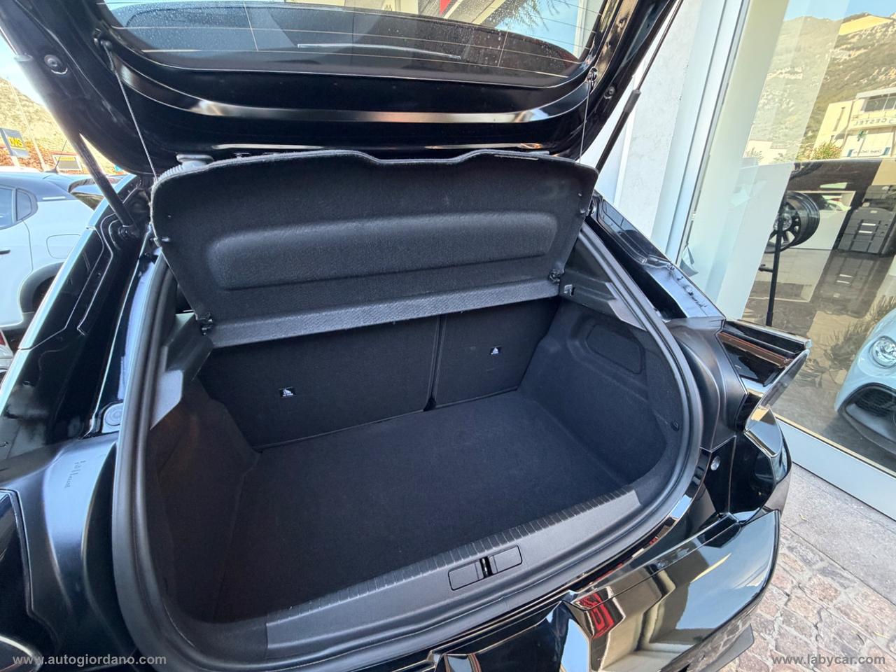 LANCIA Ypsilon Hybrid e-DCT LX
