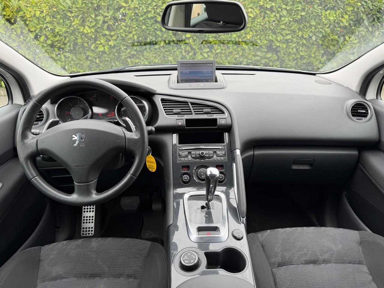 Peugeot 3008 1.6 HDi 112CV cambio robotizzato Tecno