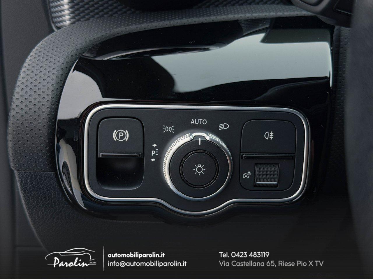 Mercedes A 200 Sport 7G-DCT Park-Display10.25''-Sedili riscaldabili