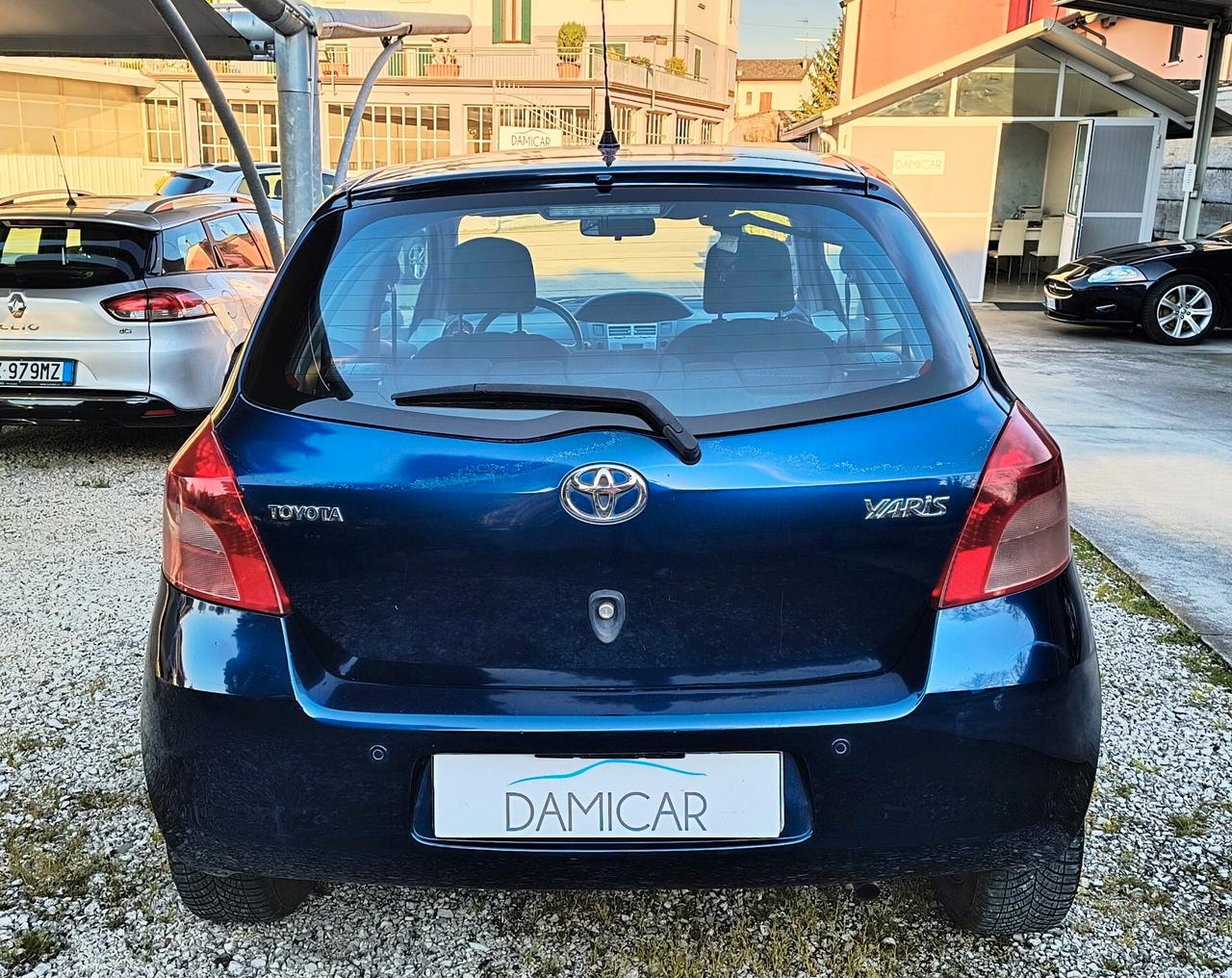 Toyota Yaris 1.0 3p Benzina