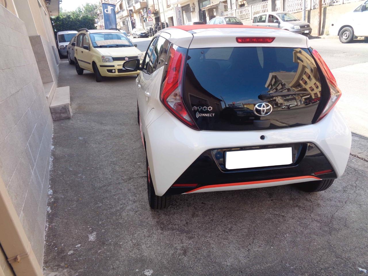 Toyota Aygo Connect 1.0 VVT-i 72 CV x-wave (Finanziabile)