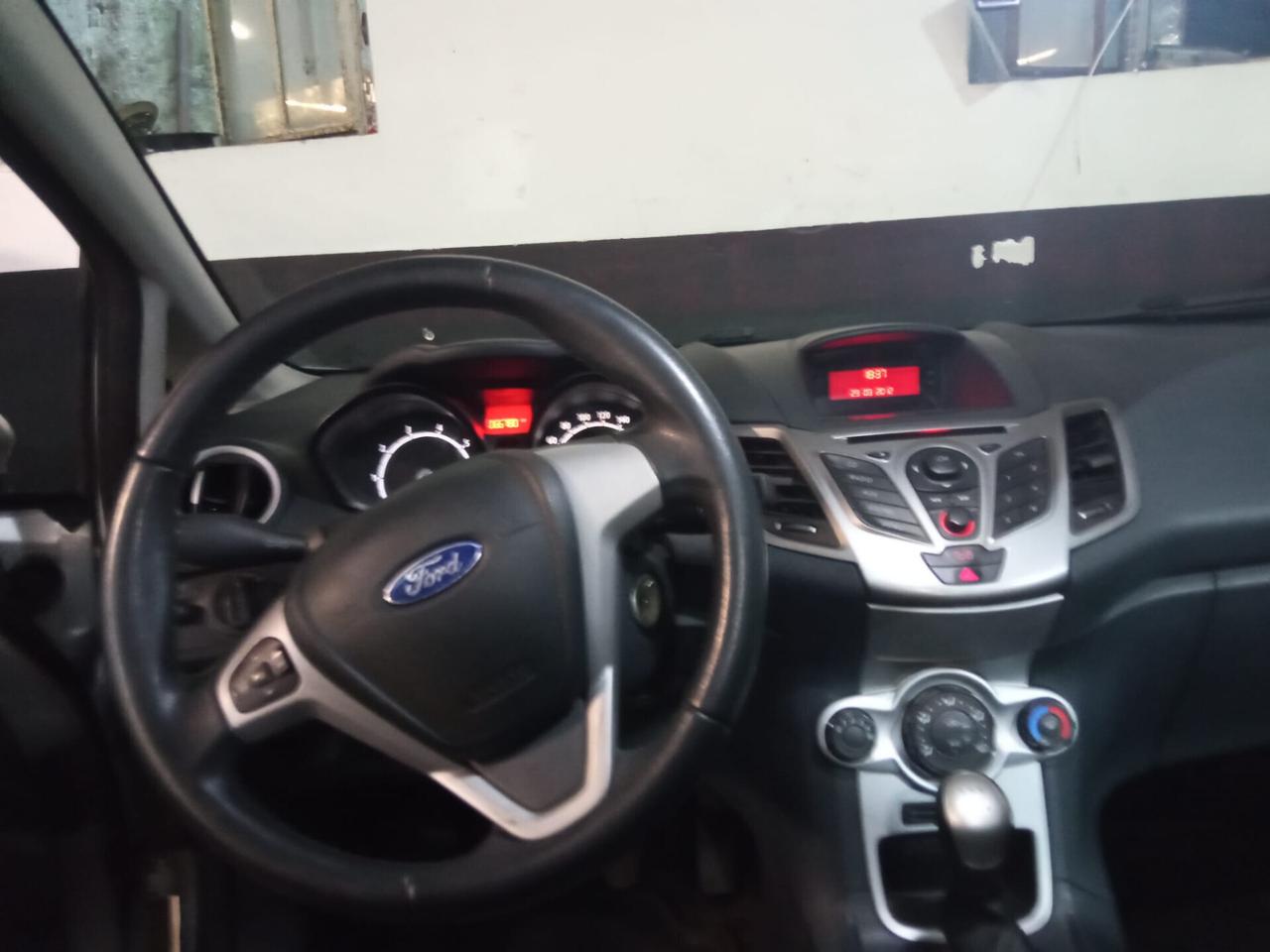 Ford Fiesta 1.2 82 CV 5 porte Titanium