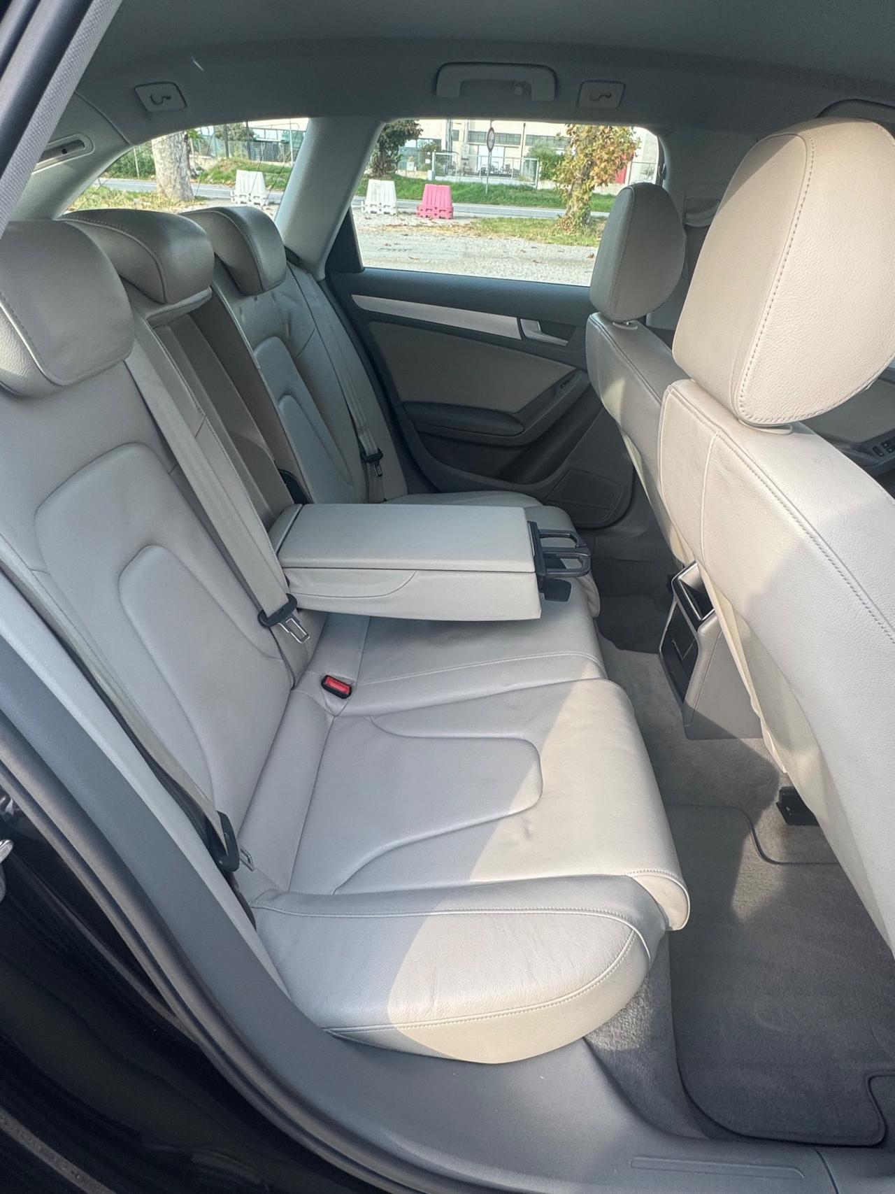 Audi A4 Avant 2.0 TDI 143CV F.AP. mult. Ambiente