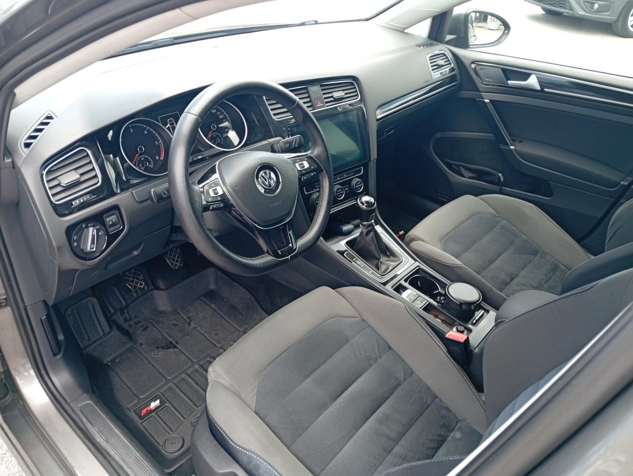 Volkswagen Golf 1.6 TDI 5p. Highline BlueMotion Technology