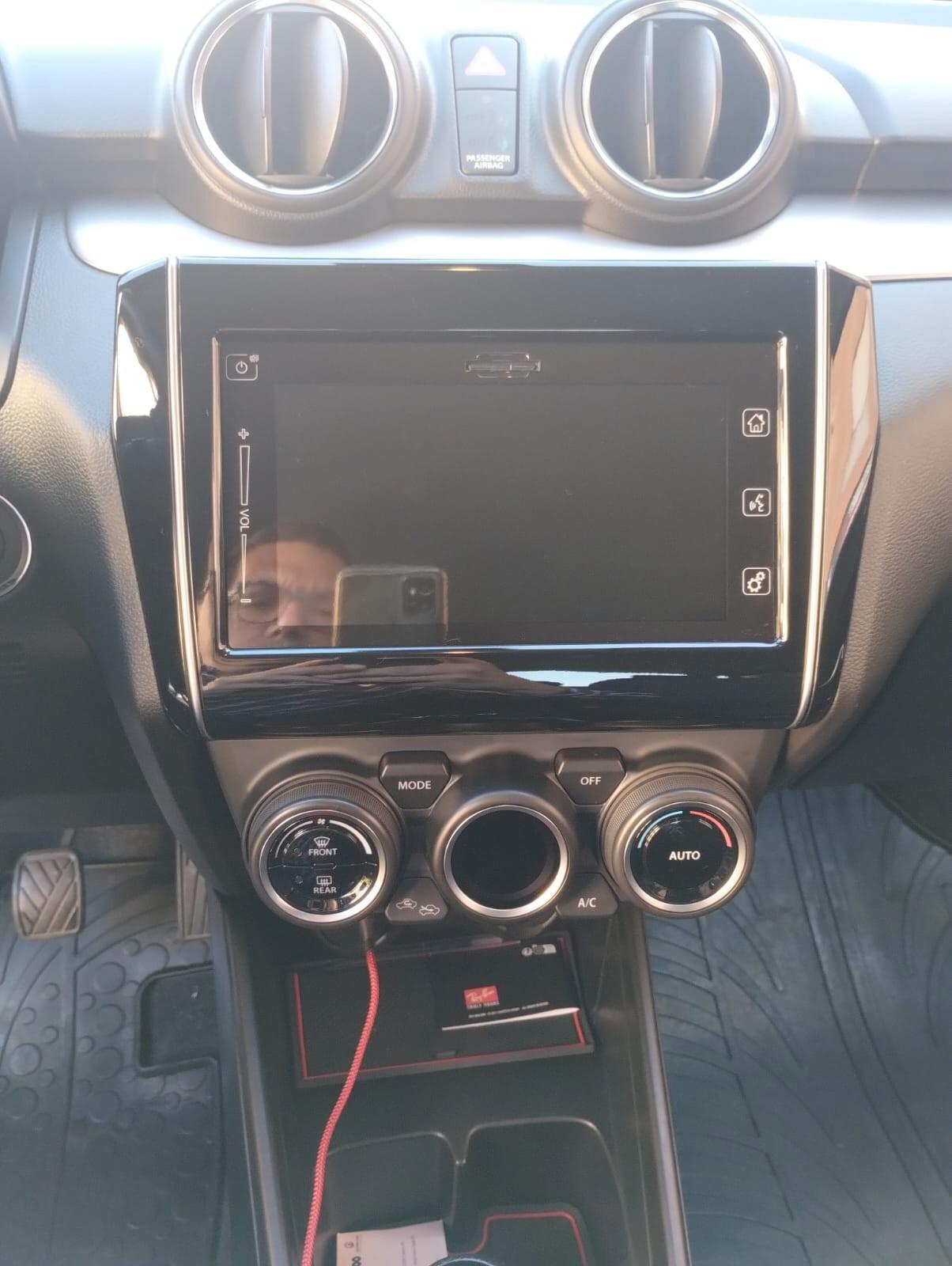 Suzuki Swift 1.2 Hybrid Top