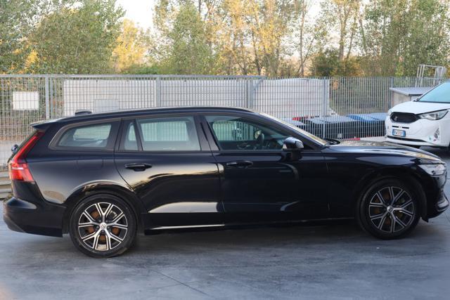VOLVO V60 NON MARCIANTE B3 automatico Essential PREZZO NETTO