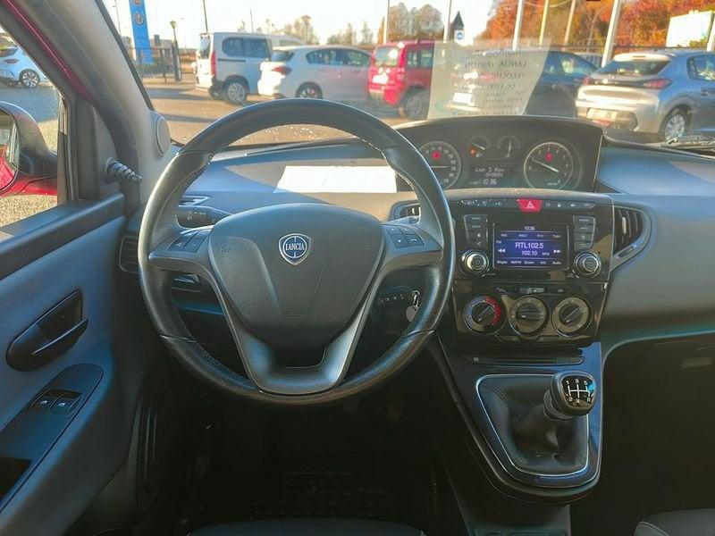 Lancia Ypsilon III 2015 5 Porte 1.2 Ecochic 69cv Gold my16