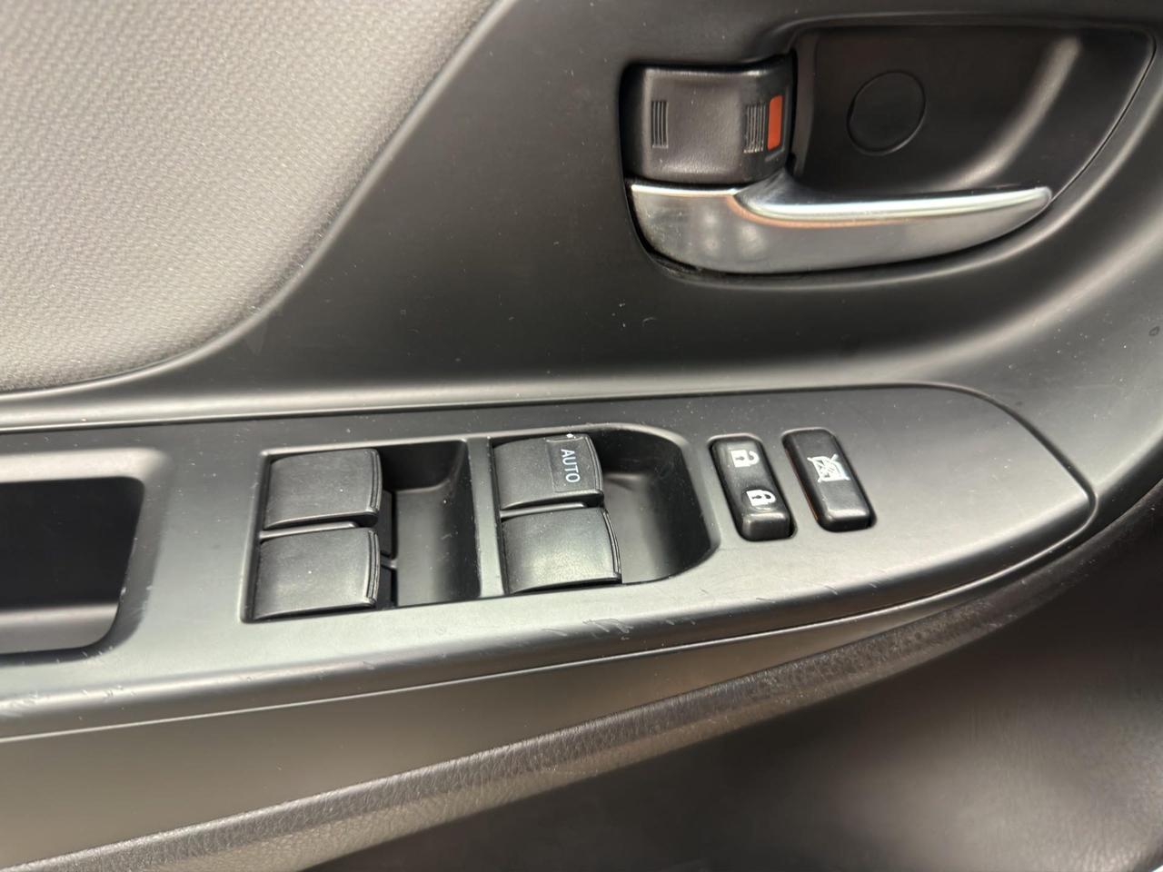 Toyota Yaris 5p 1.5h Active my16