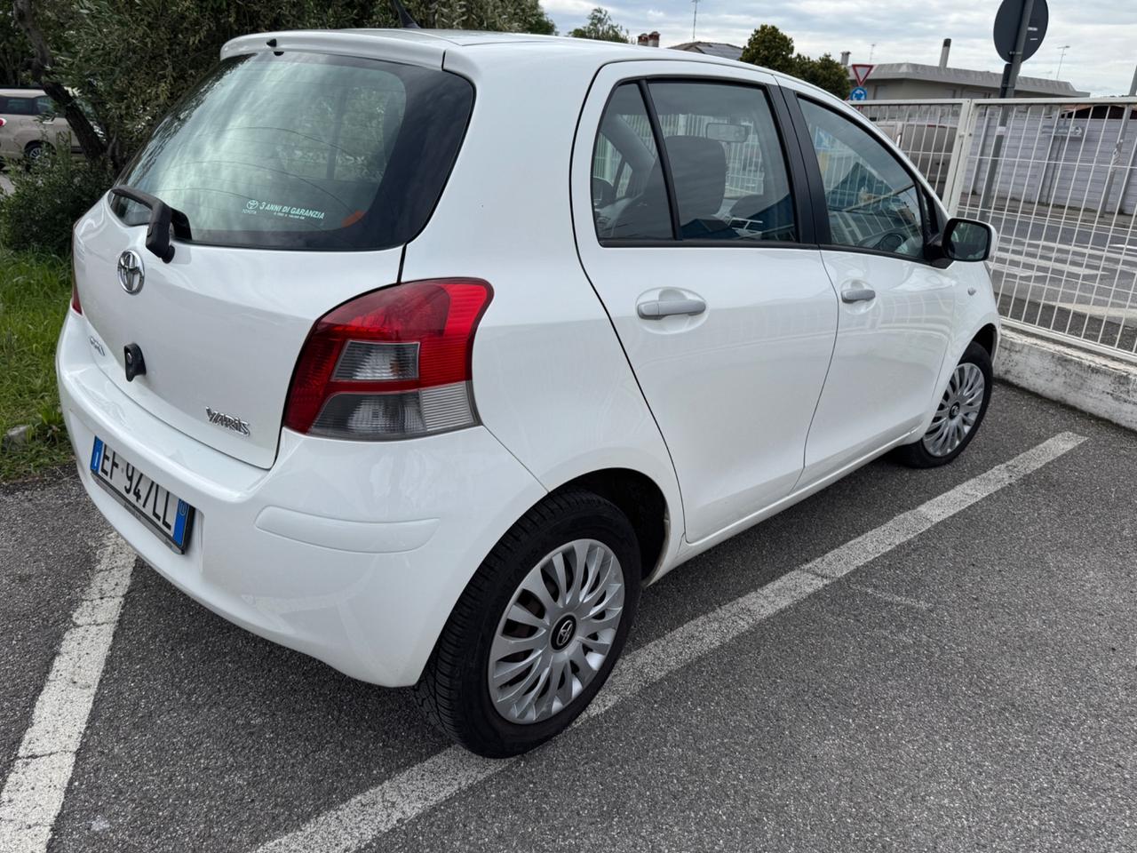 Toyota Yaris 1.0 5 porte Sol 2011