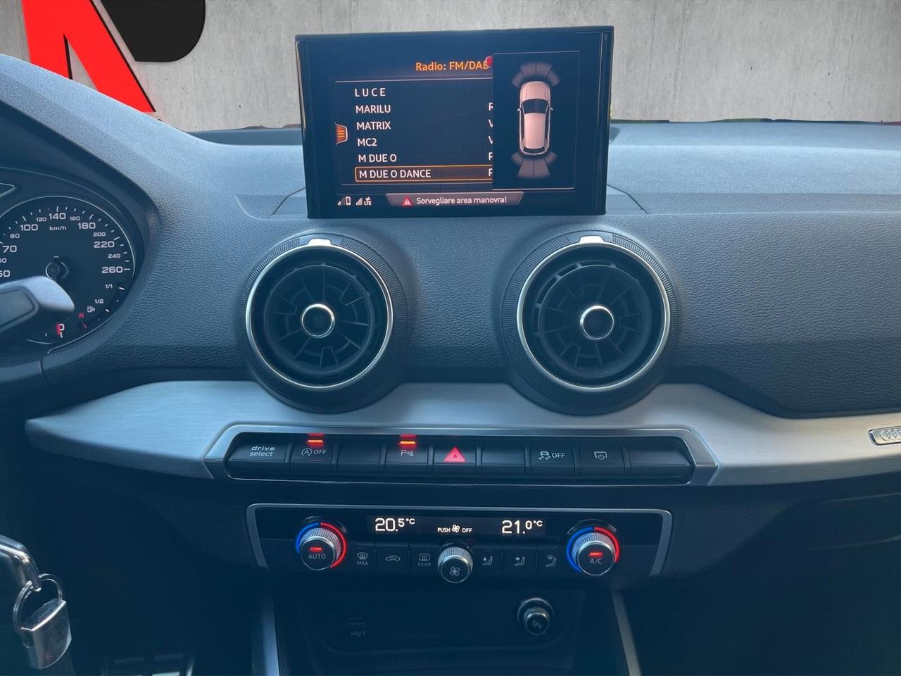 Audi Q2 1.6 TDI Identity Black 115Cv