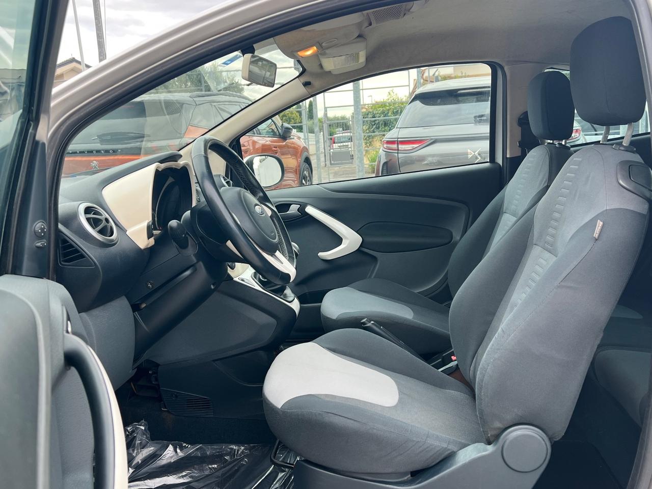 Ford Ka 1.2 8V 69CV Titanium