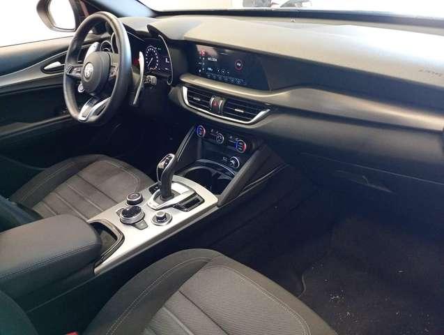Alfa Romeo Stelvio 2.2d 160cv Sprint Navi+Palette al Vol.+Camera