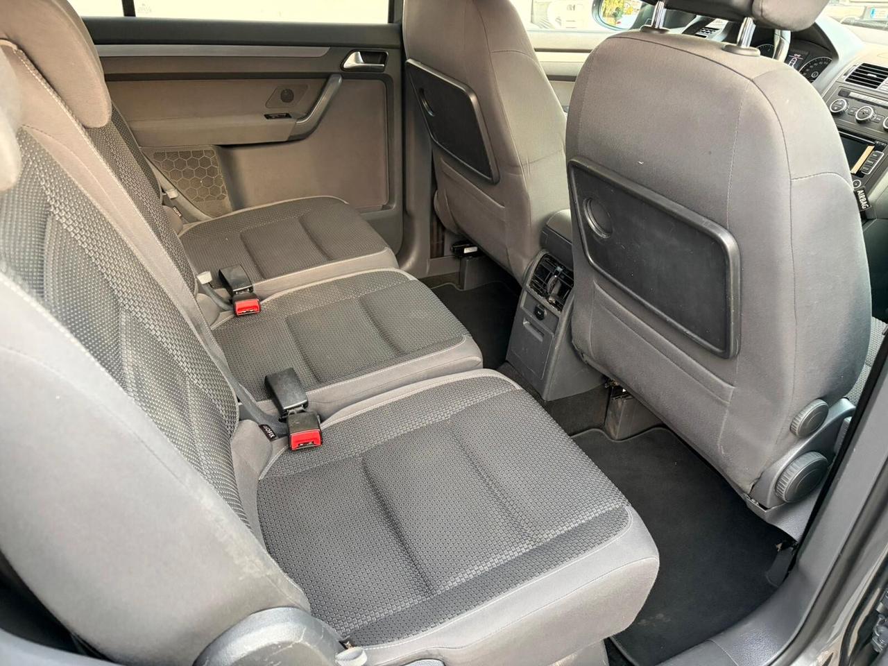 Volkswagen Touran 1.6 TDI Trendline*7POSTI*EURO5