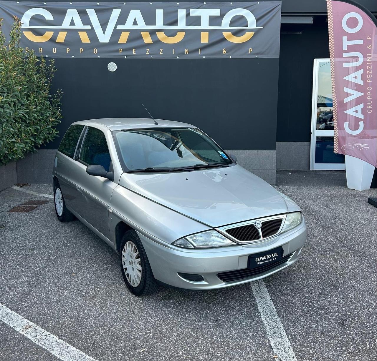 Lancia Ypsilon 1.0 FIRE - NEOPATENTATI