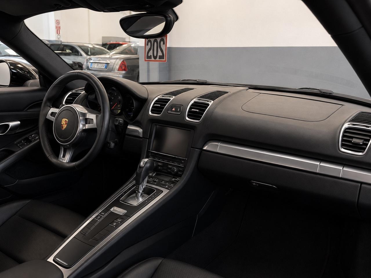 Porsche Cayman 2.7pdk