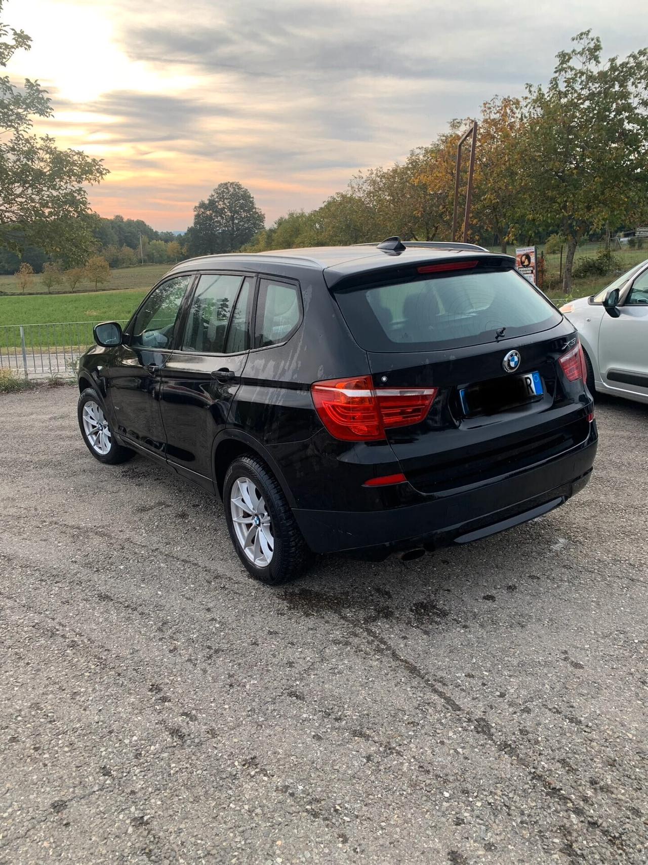 Bmw X3 Tdi 2000 cc 180 cv-main ottime condizioni di meccanica 215000 km appena eseguito tagliando generale