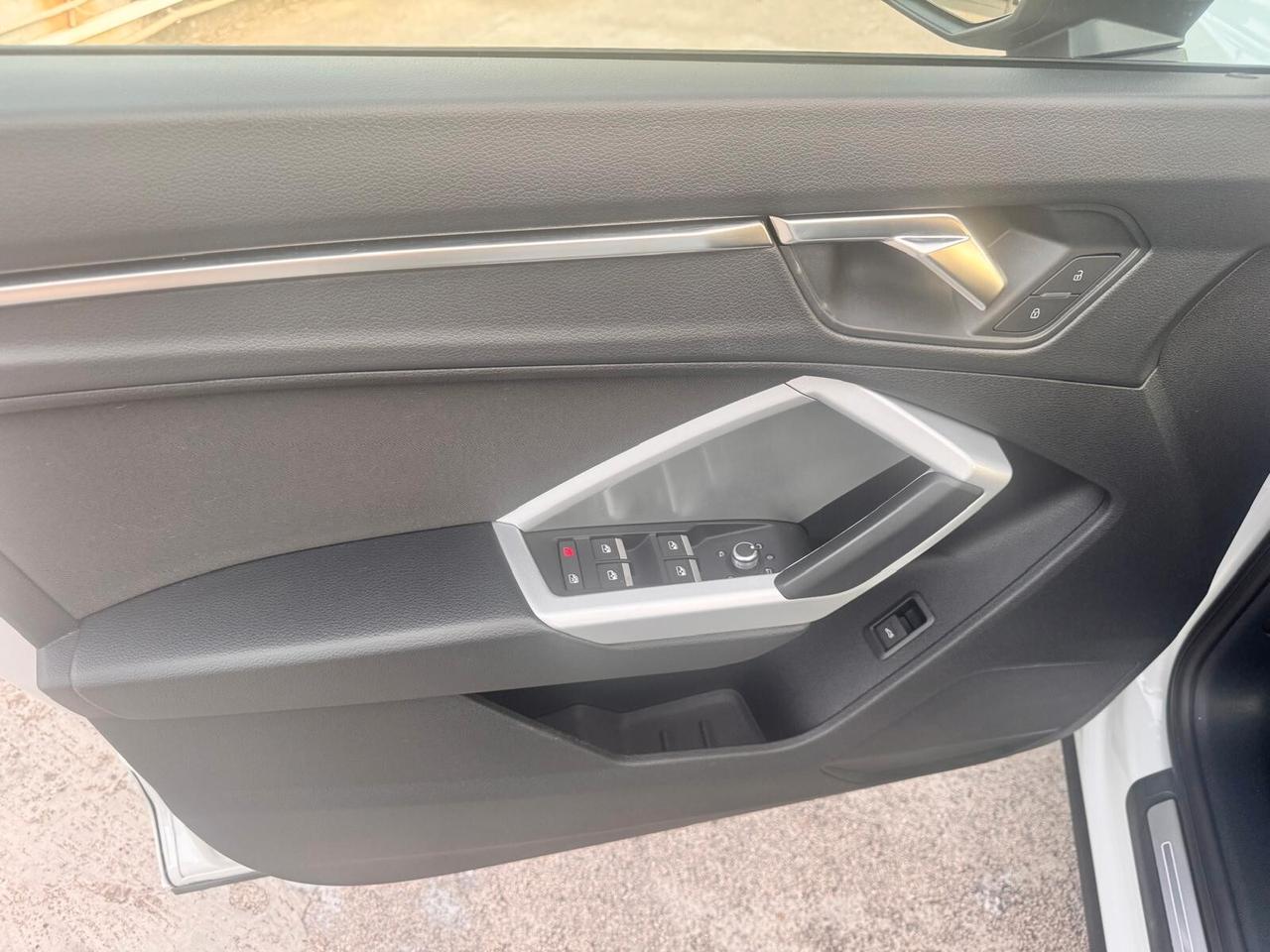 Audi Q3 Sportback 35 TDI S tronic line edition